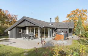 Stunning Home In Glesborg With Sauna, Glesborg